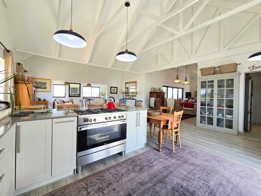 2 Bedroom Property for Sale in Stilbaai Oos Western Cape